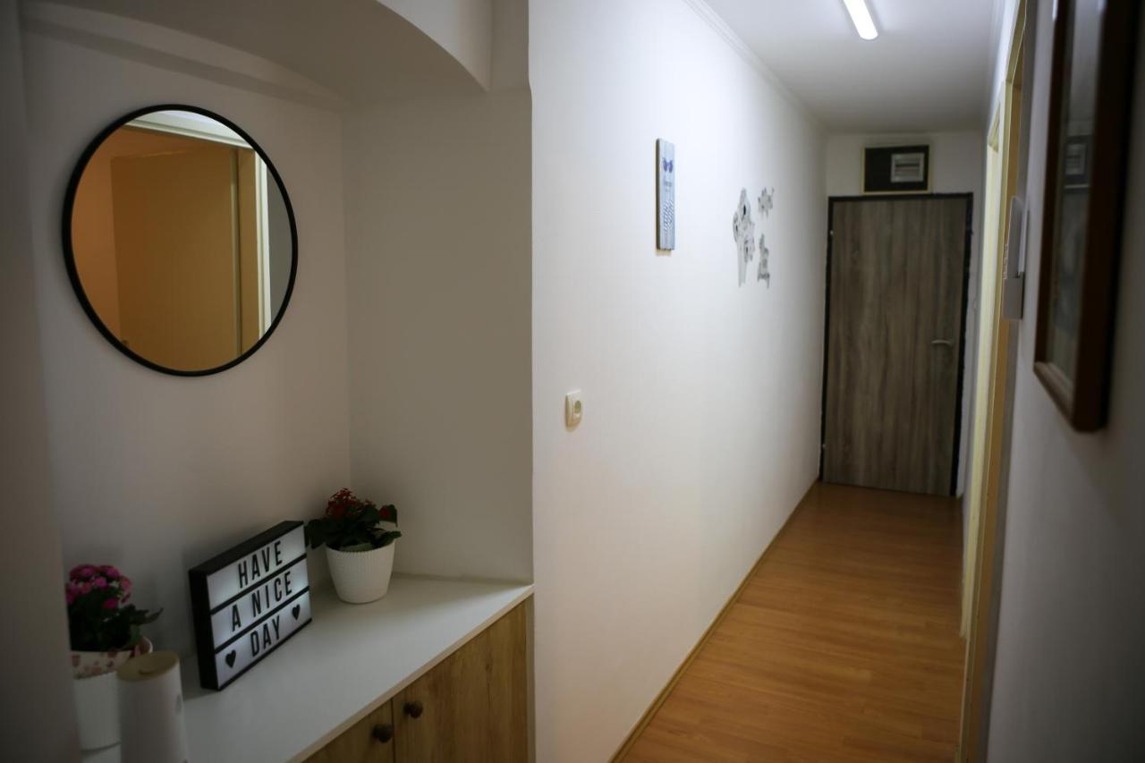 Apartment B&J - In The Center Of Split Exterior photo